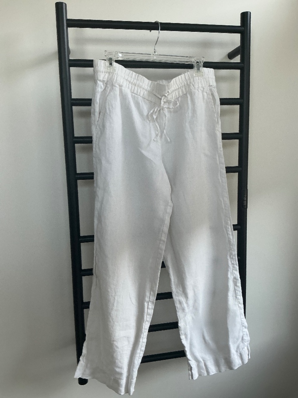 Tommy Bahama white linen pants size Small/Medium